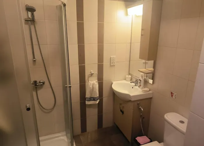 Apartmán 3 Bedroom Old Town 5 Minute Walk To Finnikoudes *