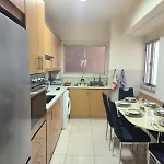 Apartament 3 Bedroom Old Town 5 Minute Walk To Finnikoudes