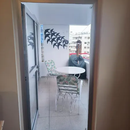 Lejlighed 3 Bedroom Old Town 5 Minute Walk To Finnikoudes